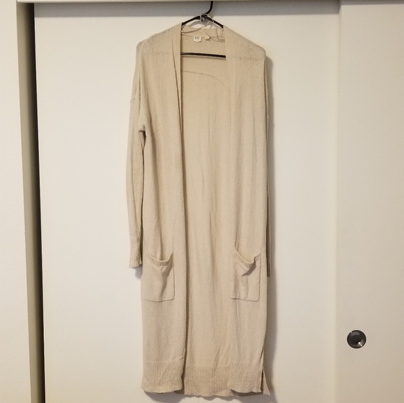 GAP Sweaters - GAP CREAM COLORED DUSTER